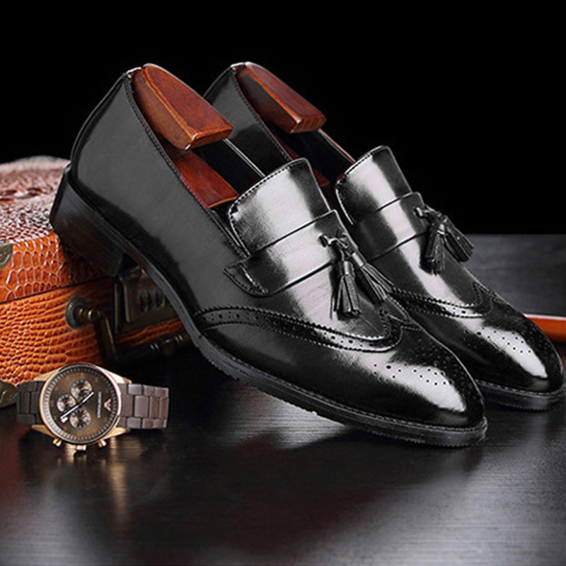 Men Loafer with Tassels Brogue Upper