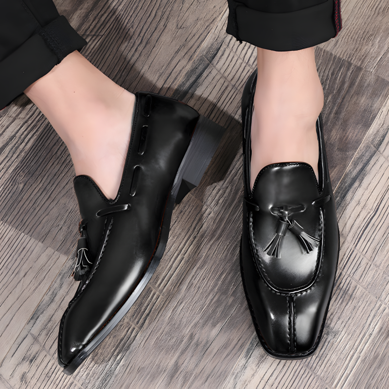 Classic Men's Tassel Loafers with Modern Comfort